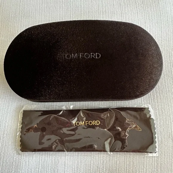 Tom Ford Velvet Glasses Case - Picture 2 of 2